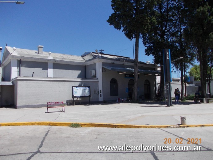 Foto: Estacion Pilar FCSM - Pilar (Buenos Aires), Argentina