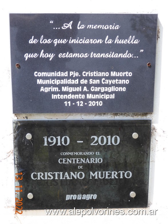 Foto: Cristiano Muerto - Plaza - Cristiano Muerto (Buenos Aires), Argentina