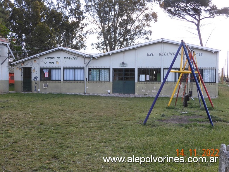 Foto: De La Canal - Escuela Secundario N°13 - De La Canal (Buenos Aires), Argentina