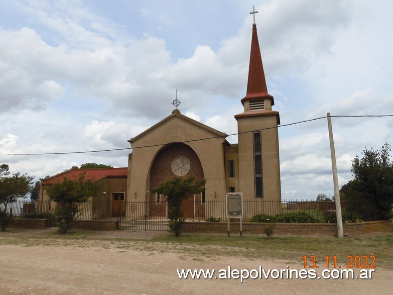 Foto: Ochandio - Iglesia Sagrado Corazón de Jesús - Ochandio (Buenos Aires), Argentina