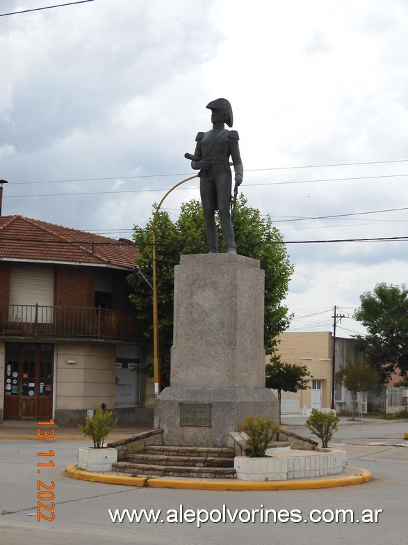 Foto: San Cayetano - Monumento Gral San Martin - San Cayetano (Buenos Aires), Argentina