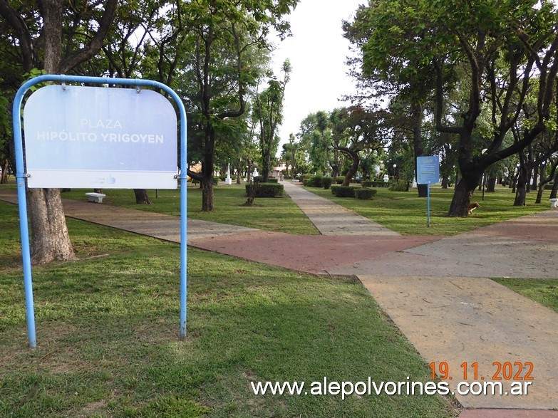 Foto: San Carlos de Bolivar - Plaza Hipolito Yrigoyen - San Carlos de Bolivar (Buenos Aires), Argentina