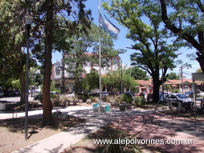 Foto: Ciudad Jardín Palomar - Plaza Crucero Gral Belgrano - Ciudad Jardin Lomas del Palomar (Buenos Aires), Argentina