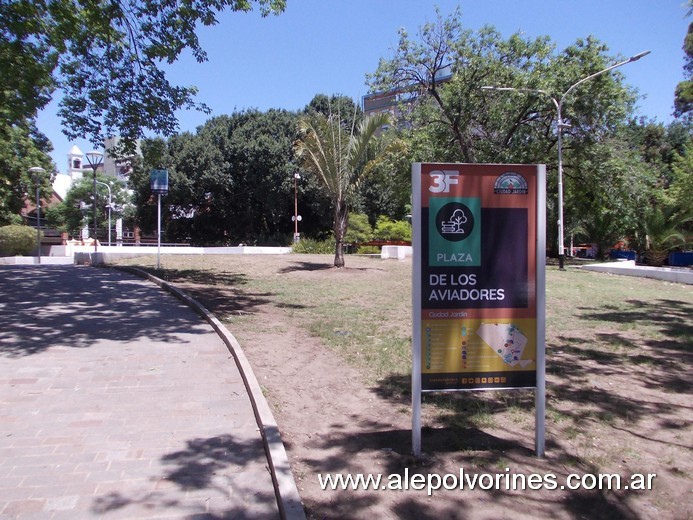 Foto: Ciudad Jardín Palomar - Plaza de los Aviadores - Ciudad Jardín Palomar (Buenos Aires), Argentina