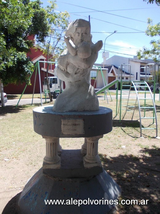 Foto: Martin Coronado - Plazoleta de los Inmigrantes - Martin Coronado (Buenos Aires), Argentina