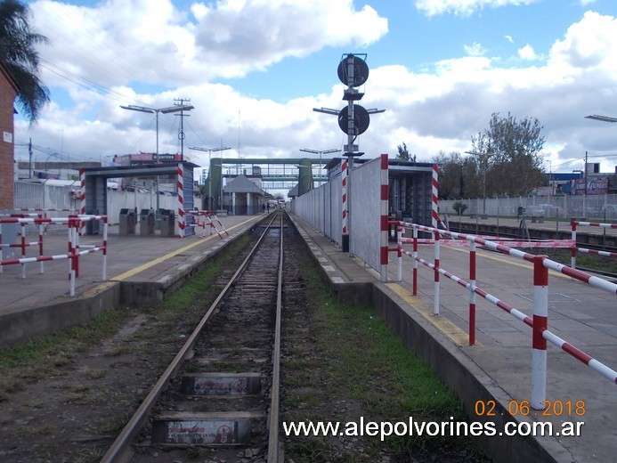 Foto: Estación Grand Bourg - Grand Bourg (Buenos Aires), Argentina