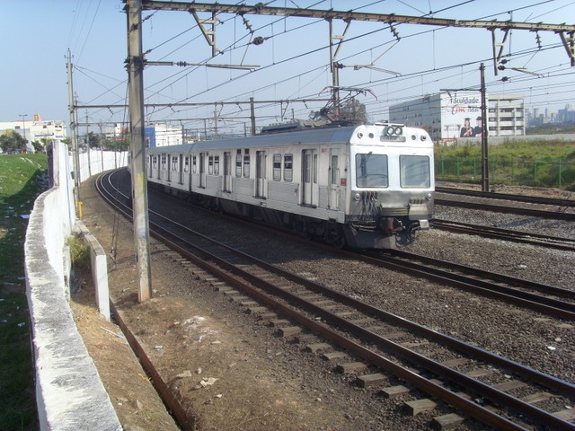 Foto: Companhia Paulista de Trens Metropolitanos (CPTM) - Capapicuiba (São Paulo), Brasil