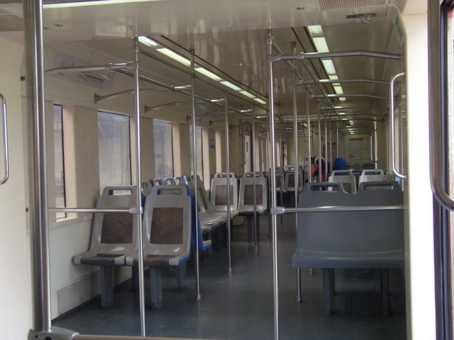 Foto: interior de un tren local - São Paulo, Brasil