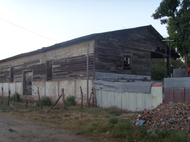 Foto: ex estación Santa Ana del FES (Ferrocarril de El Salvador) - Santa Ana, El Salvador