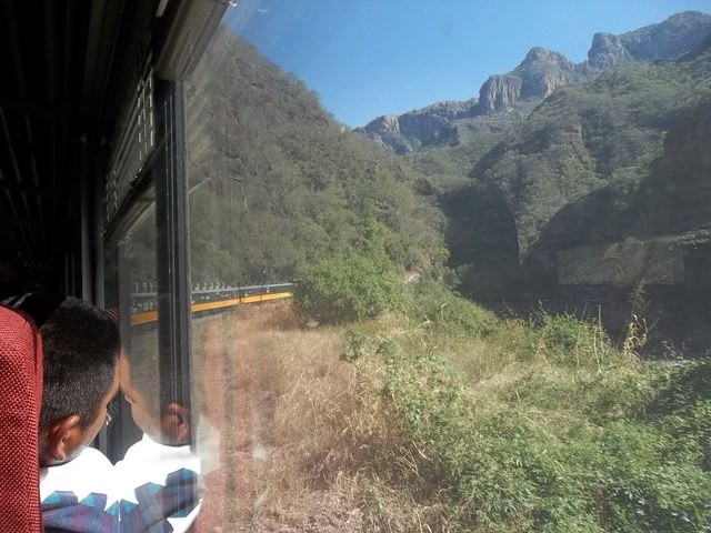 Foto: Atravesando la Sierra Tarahumara - Sierra Tarahumara, México