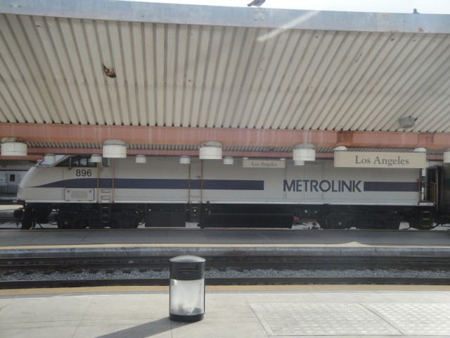 Foto: tren de Metrolink en Union Station - Los Ángeles (California), Estados Unidos