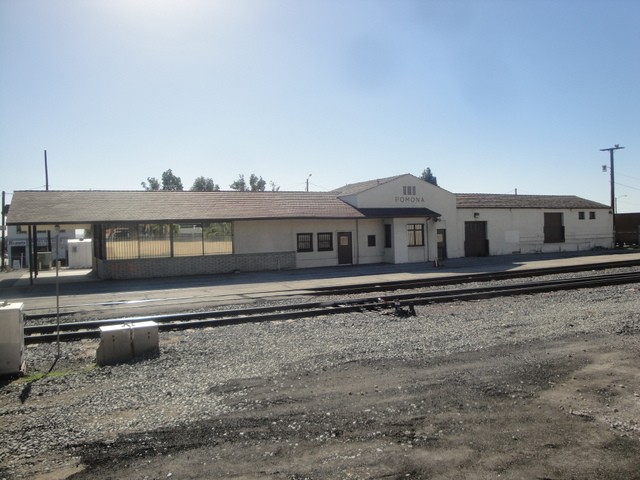 Foto: antigua estación del Atchison, Topeka & Santa Fe - Pomona (California), Estados Unidos