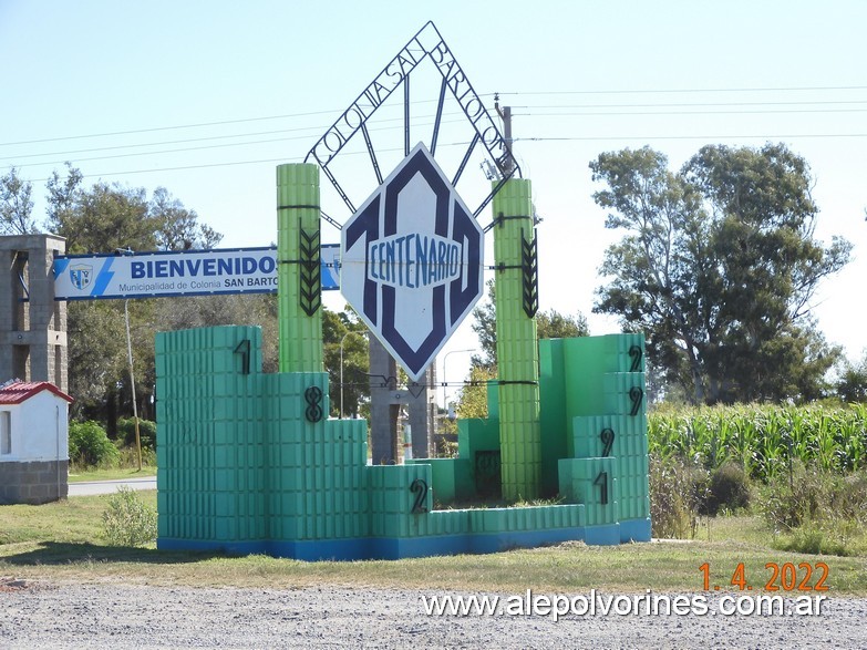 Foto: Colonia San Bartolomé - Acceso - Colonia San Bartolome (Córdoba), Argentina