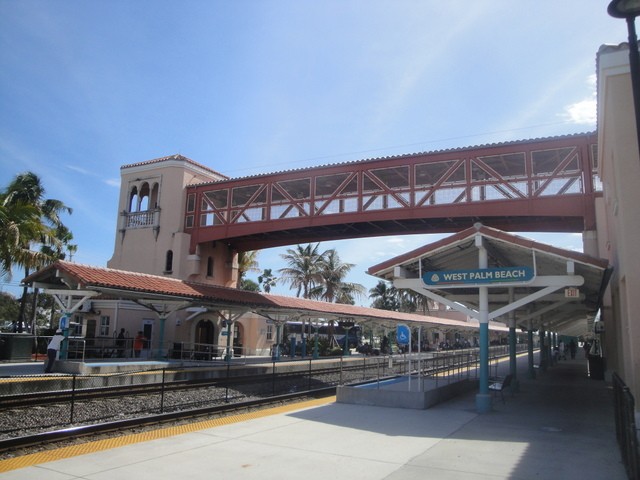 Foto: estación West Palm Beach, Tri-Rail - West Palm Beach (Florida), Estados Unidos