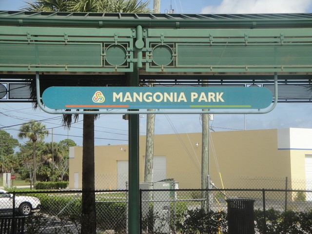 Foto: estación Mangonia Park, Tri-Rail - Mangonia Park (Florida), Estados Unidos