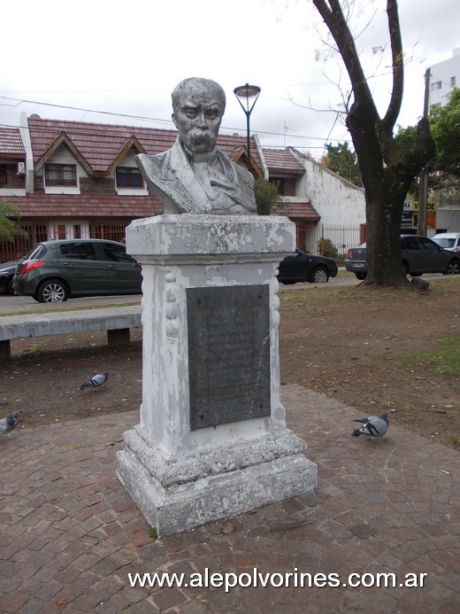 Foto: San Martin - Monumento Taras Shevchenko - San Martin (Buenos Aires), Argentina