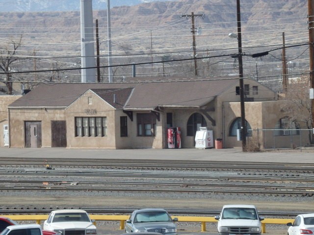 Foto: estación original del FC AT&SF, ahora oficinas de BNSF - Belen (New Mexico), Estados Unidos