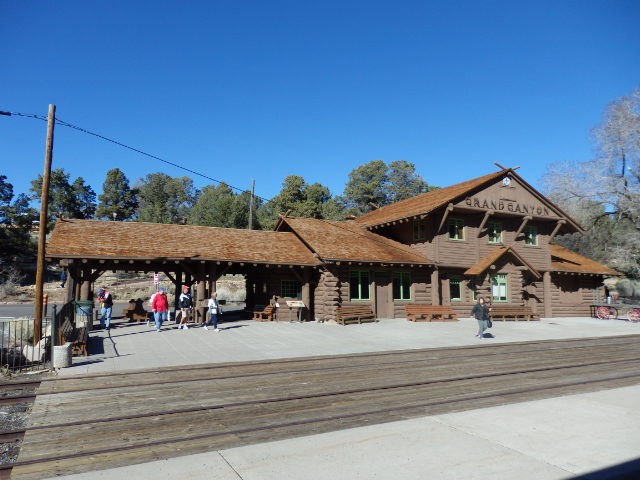 Foto: estación del tren turístico Grand Canyon Railway - Grand Canyon Village (Arizona), Estados Unidos