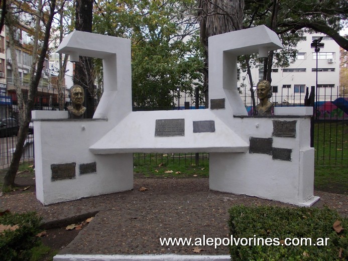 Foto: San Martin - Monumento Perón Evita - San Martin (Buenos Aires), Argentina