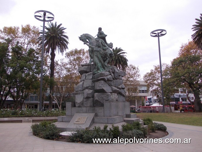 Foto: San Martin - Monumento General San Martin - San Martin (Buenos Aires), Argentina