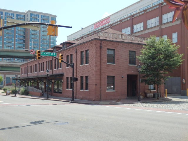 Foto: ex estación de la calle Mill (actual Canal) del Southern Railway - Richmond (Virginia), Estados Unidos