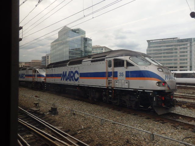 Foto: tren MARC (Maryland Area Regional Commuter) - Washington (Washington, D.C.), Estados Unidos