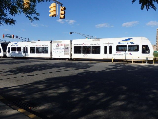 Foto: Tren de la River Line (NJ Transit) - Camden (New Jersey), Estados Unidos