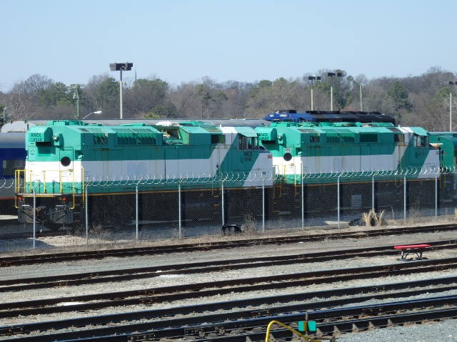 Foto: material rodante del North Carolina Railroad, de propiedad estadual - Raleigh (North Carolina), Estados Unidos