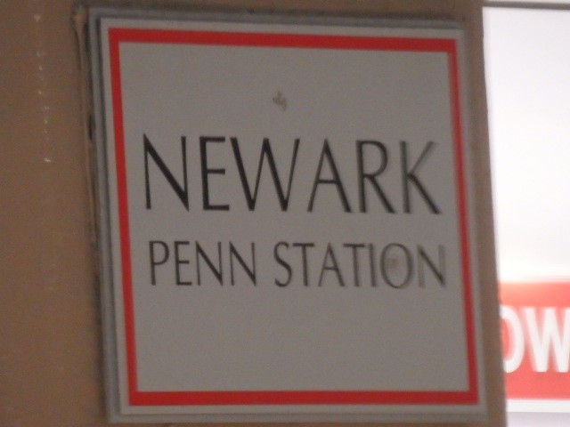 Foto: nomenclador de la estación - Newark (New Jersey), Estados Unidos