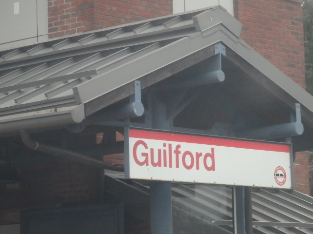 Foto: nomenclador de la estación de la Shore Line East - Guilford (Connecticut), Estados Unidos