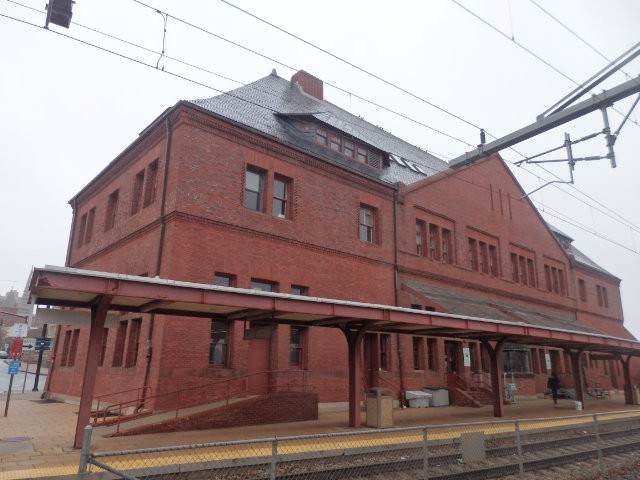 Foto: estación de la Shore Line East y Amtrak - New London (Connecticut), Estados Unidos