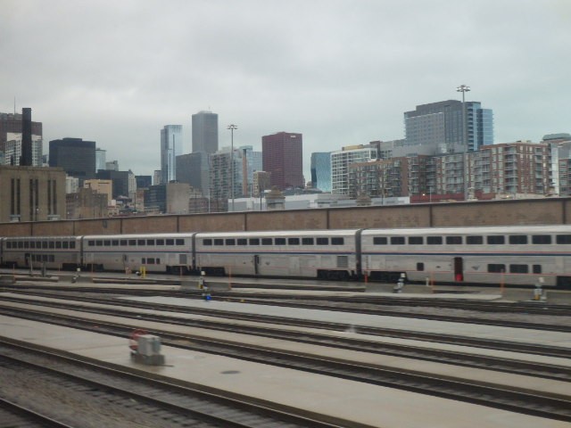 Foto: tren de Amtrak estacionado - Chicago (Illinois), Estados Unidos