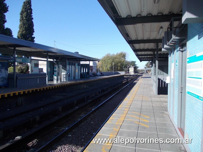 Foto: Estacion Lourdes - San Martin (Buenos Aires), Argentina