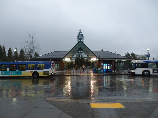 Foto: estación Beaverton Transit Center del metrotranvía MAX - Beaverton (Oregon), Estados Unidos