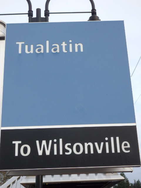 Foto: nomenclador de la estación del WES - Tualatin (Oregon), Estados Unidos