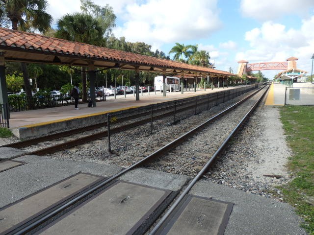 Foto: estación de Amtrak y Tri-Rail - Hollywood (Florida), Estados Unidos