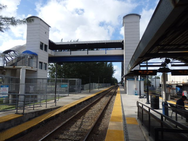 Foto: estación de Tri-Rail - Golden Glades (Florida), Estados Unidos