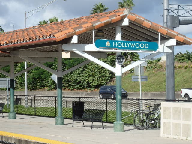 Foto: estación de Amtrak y Tri-Rail - Hollywood (Florida), Estados Unidos