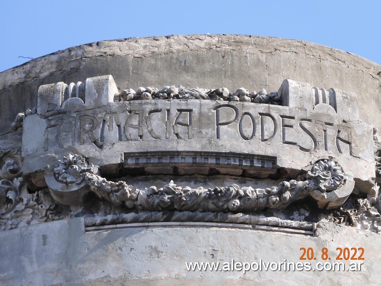 Foto: Buenos Aires - Constitución - Farmacia Podesta - Constitucion (Buenos Aires), Argentina