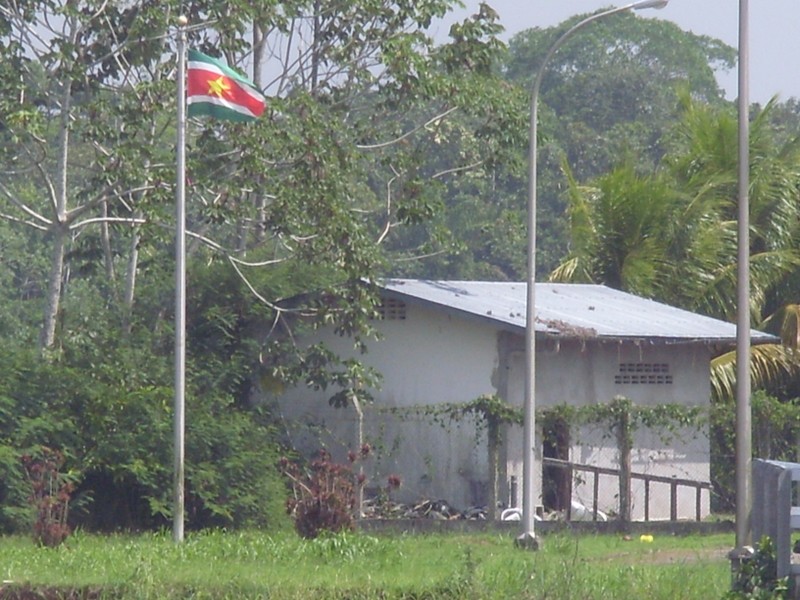 Foto: puerto de entrada desde Guyana - Nieuw Nickerie, Surinam