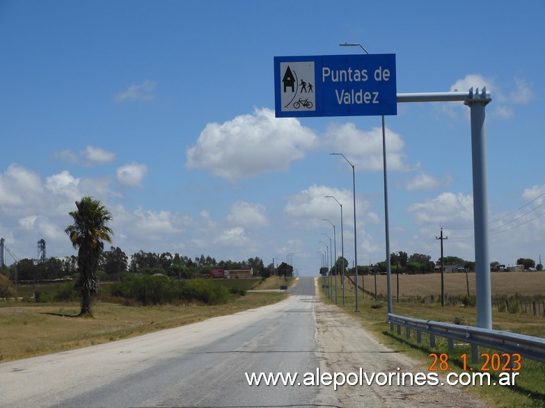 Foto: Puntas de Valdez ROU - Acceso - Puntas de Valdez (San José), Uruguay