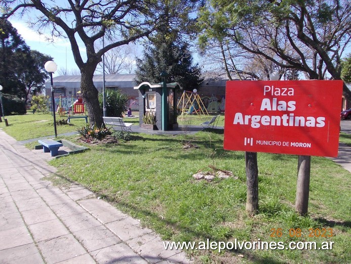 Foto: Palomar - Plaza Alas Argentinas - Palomar (Buenos Aires), Argentina