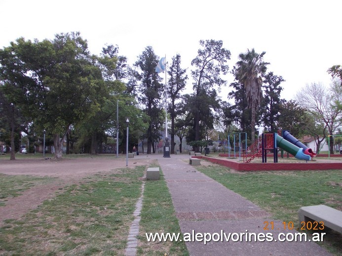 Foto: El Palomar - Plaza Manuel Belgrano - El Palomar (Buenos Aires), Argentina