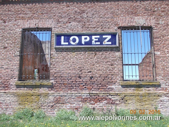 Foto: Estación López - Lopez (Buenos Aires), Argentina