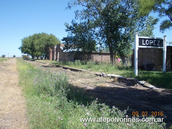 Foto: Estación López - Lopez (Buenos Aires), Argentina