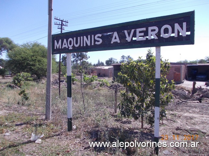 Foto: Estación Maquinista Verón - Los Lapachos (Jujuy), Argentina