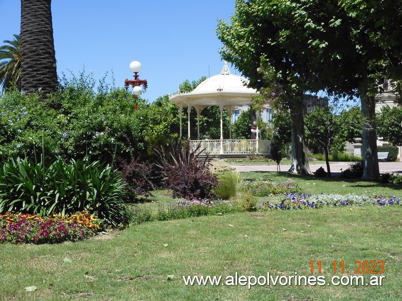 Foto: Fray Bentos ROU - Plaza Constitucion - Fray Bentos (Río Negro), Uruguay