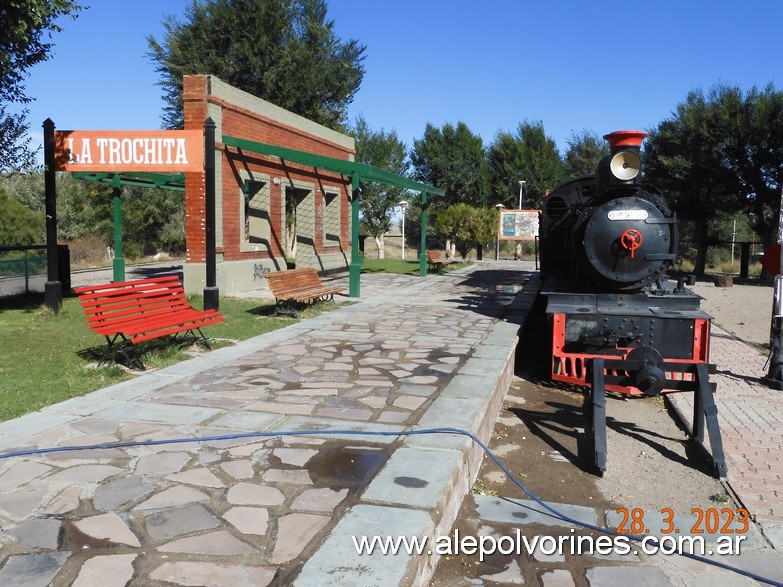 Foto: Ingeniero Jacobacci - Plaza La Trochita - Ingeniero Jacobacci (Río Negro), Argentina