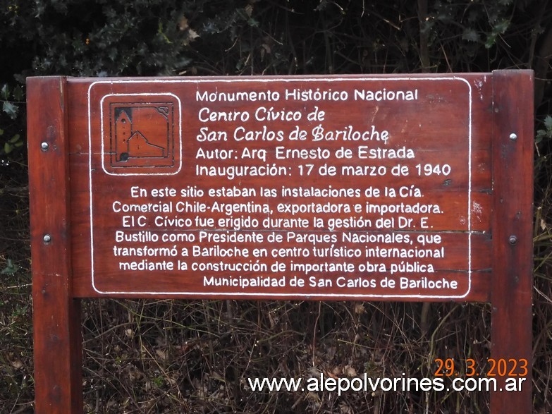 Foto: San Carlos de Bariloche - Centro Civico - San Carlos de Bariloche (Río Negro), Argentina