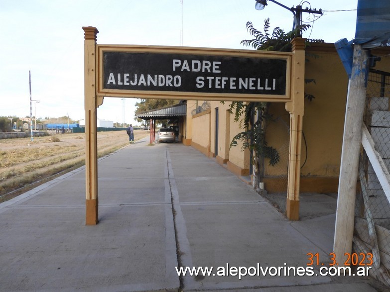 Foto: Estacion Padre Alejandro Stefenelli - General Roca (Río Negro), Argentina